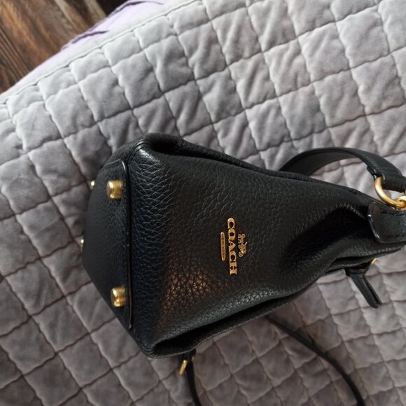 Small BLACK COACH Leather Shay Crossbody - Picture 7 of 9